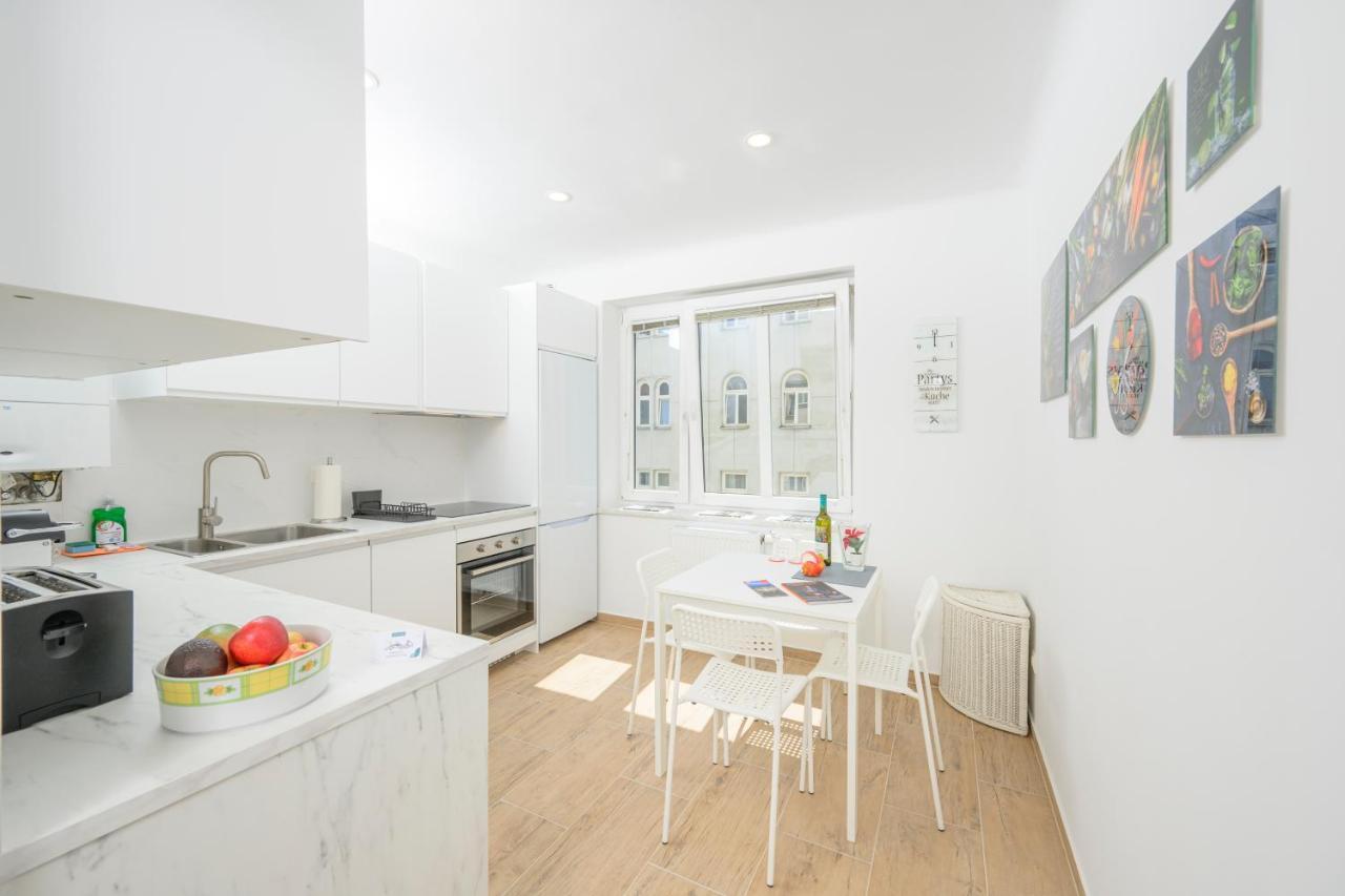 Hideaway Favoriten Vienna Luaran gambar